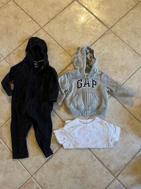 baby bundle 6-12mo-18mo -baby gap zip hoodie-one piece zip up/child place tshirt